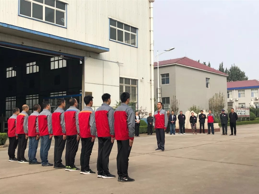 關(guān)心國防建設(shè)，信川重在行動！