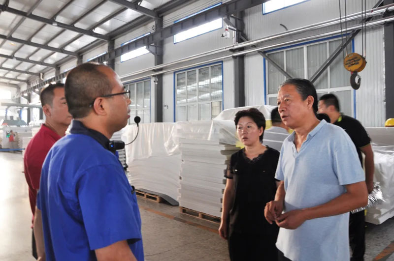 感恩有您，一路同行--熱烈歡迎保定包裝協(xié)會蒞臨信川參觀指導！