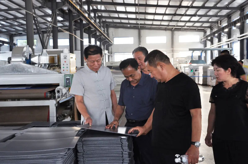 感恩有您，一路同行--熱烈歡迎保定包裝協(xié)會蒞臨信川參觀指導！