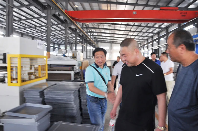 感恩有您，一路同行--熱烈歡迎保定包裝協(xié)會蒞臨信川參觀指導！