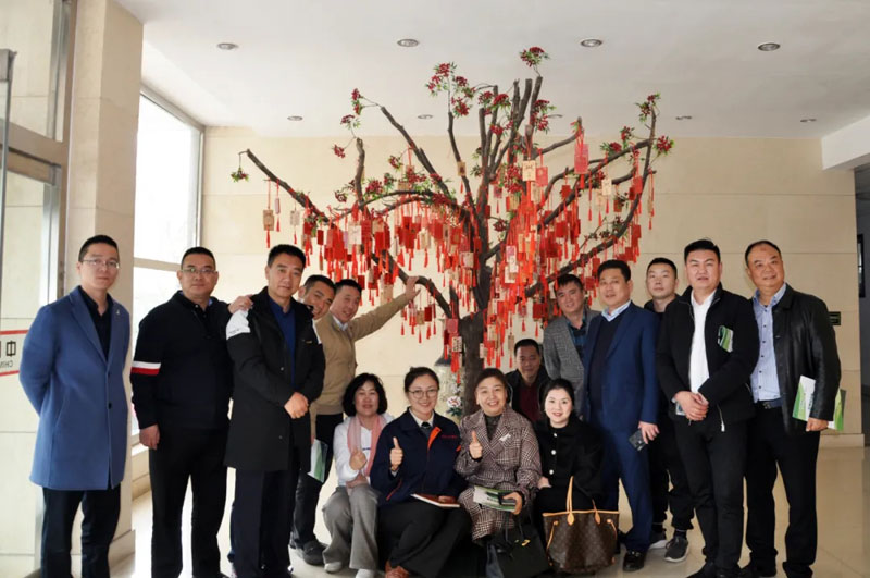 熱烈歡迎華商書(shū)院物流包裝聯(lián)盟蒞臨山東天利源參觀交流！
