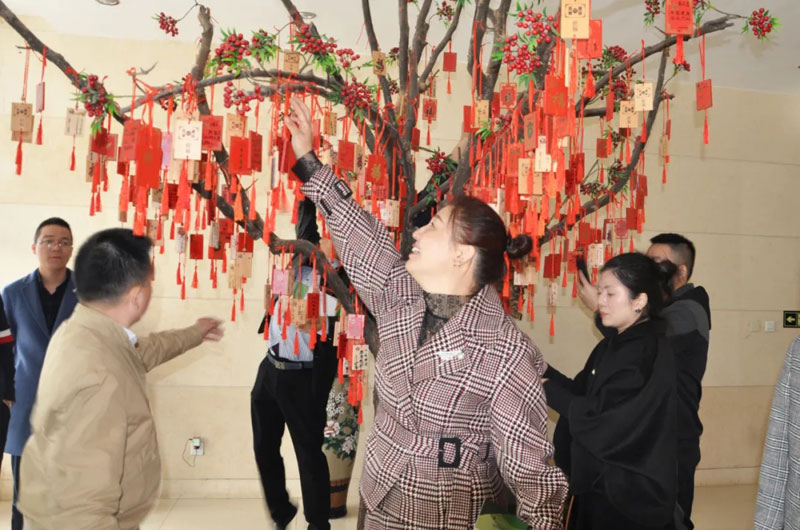 熱烈歡迎華商書(shū)院物流包裝聯(lián)盟蒞臨山東天利源參觀交流！