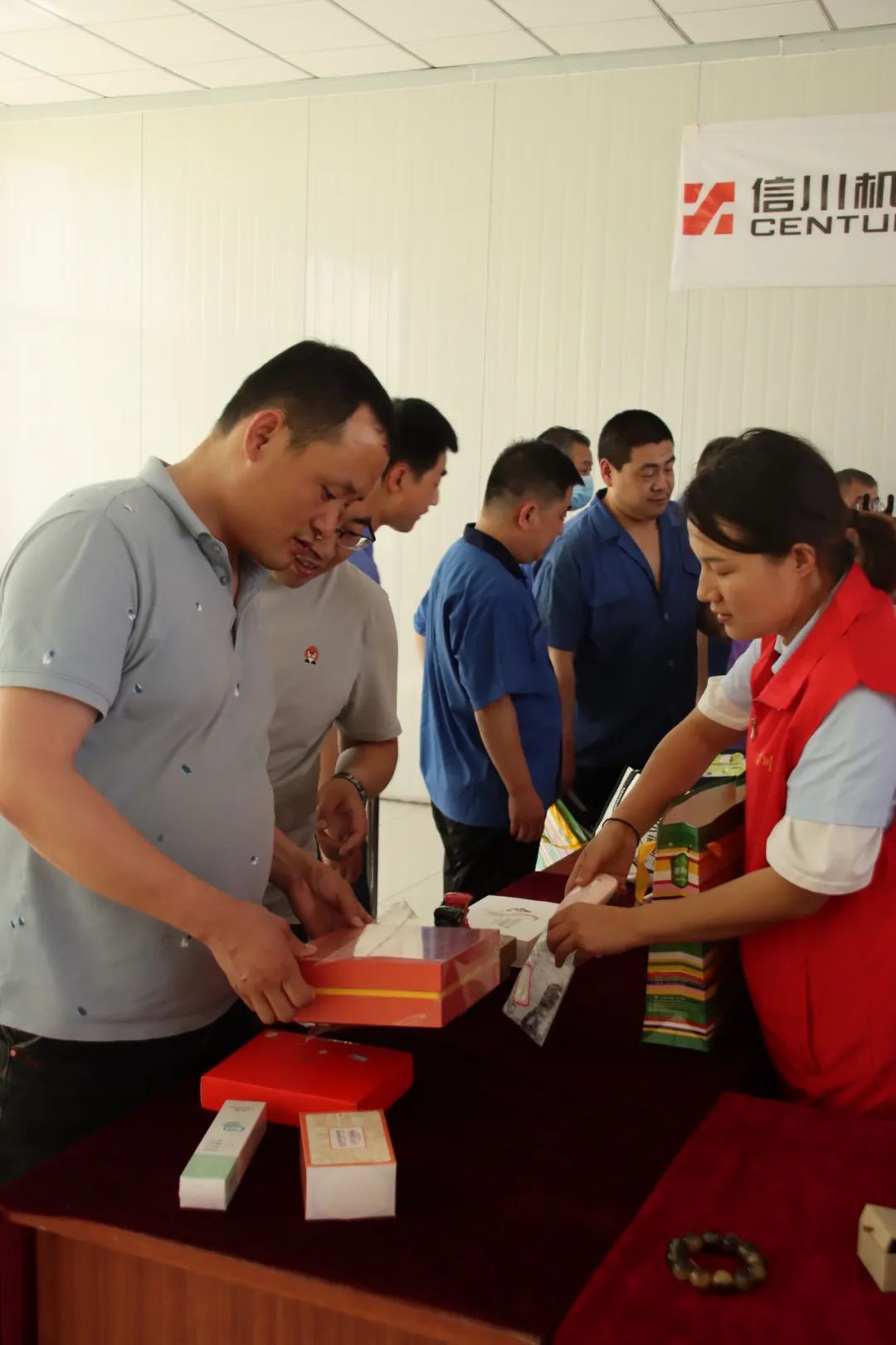 風(fēng)雨十五載 聚力筑未來(lái) | 信川機(jī)械舉辦慶十五周年“斷舍離”義賣會(huì)！